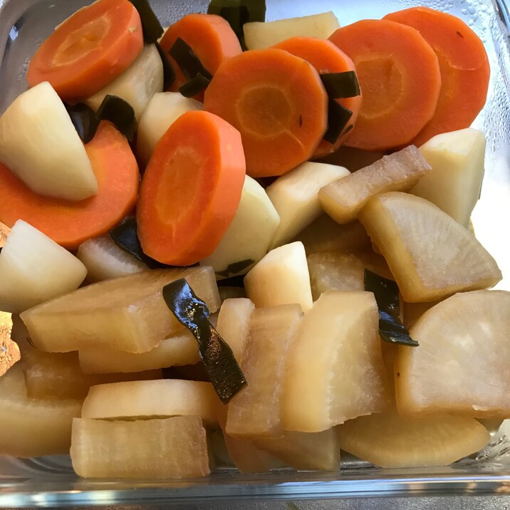 昆布で 大根 人参 カブ 煮物 レシピ 作り方 By けけり 楽天レシピ